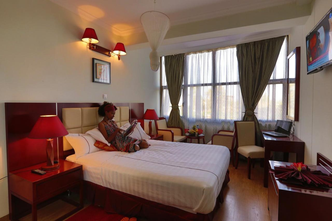 Rahnile Hotel Baher Dar Extérieur photo
